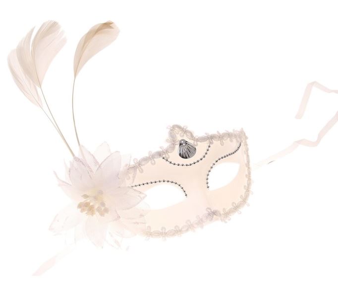 3304-14 Маска белая с цветком три пера напрокат и купить в Казани по низкой оптовой цене, доставка по всей России