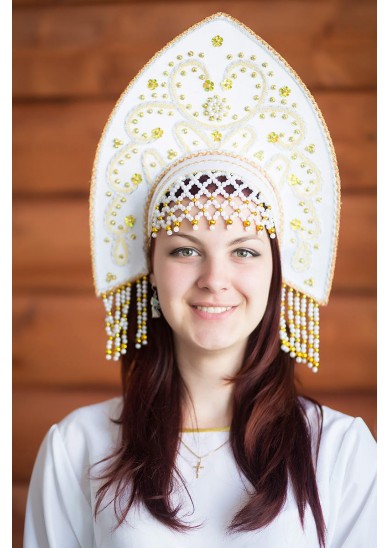 3070-7502 Кокошник Анна выс 16см напрокат и купить в Казани по низкой оптовой цене, доставка по всей России