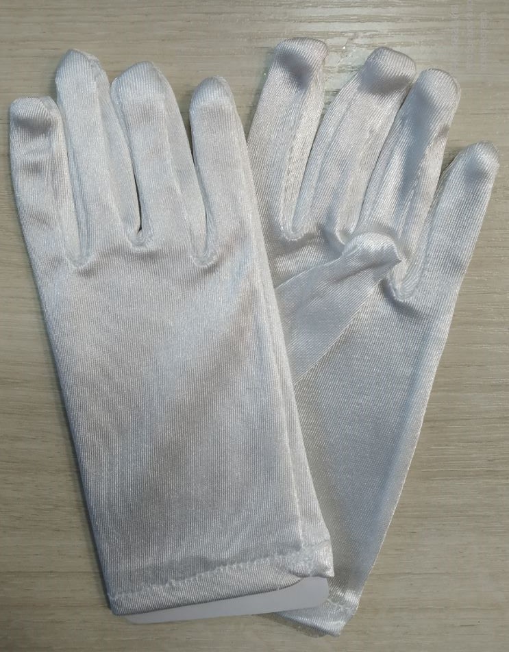 3607-11 Перчатки детские белые, атлас, 17см напрокат и купить в Казани по низкой оптовой цене, доставка по всей России