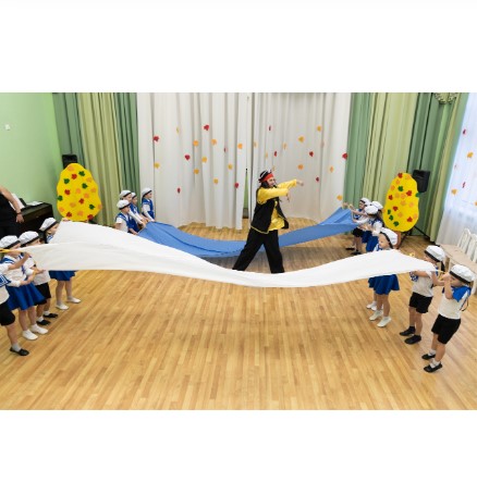 42723-4 Парашют-коридор напрокат и купить в Казани по низкой оптовой цене, доставка по всей России