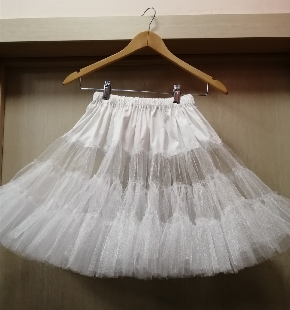 8710-13 Подъюбник белый пышный, длина 50 см напрокат и купить в Казани по низкой оптовой цене, доставка по всей России 8710-13 Подъюбник белый пышный, длина 50 см напрокат и купить в Казани по низкой оптовой цене, доставка по всей России