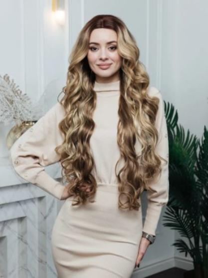 3202-927 Парик MONICA TERMO блонд напрокат и купить в Казани по низкой оптовой цене, доставка по всей России