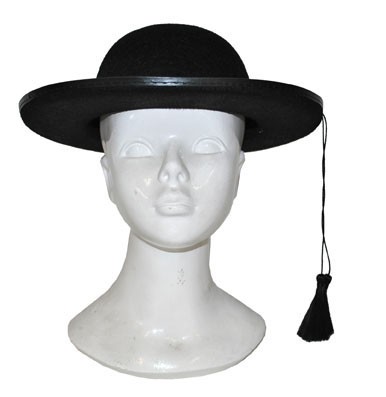 4457-9 Шляпа пастора черная с кисточкой напрокат и купить в Казани по низкой оптовой цене, доставка по всей России
