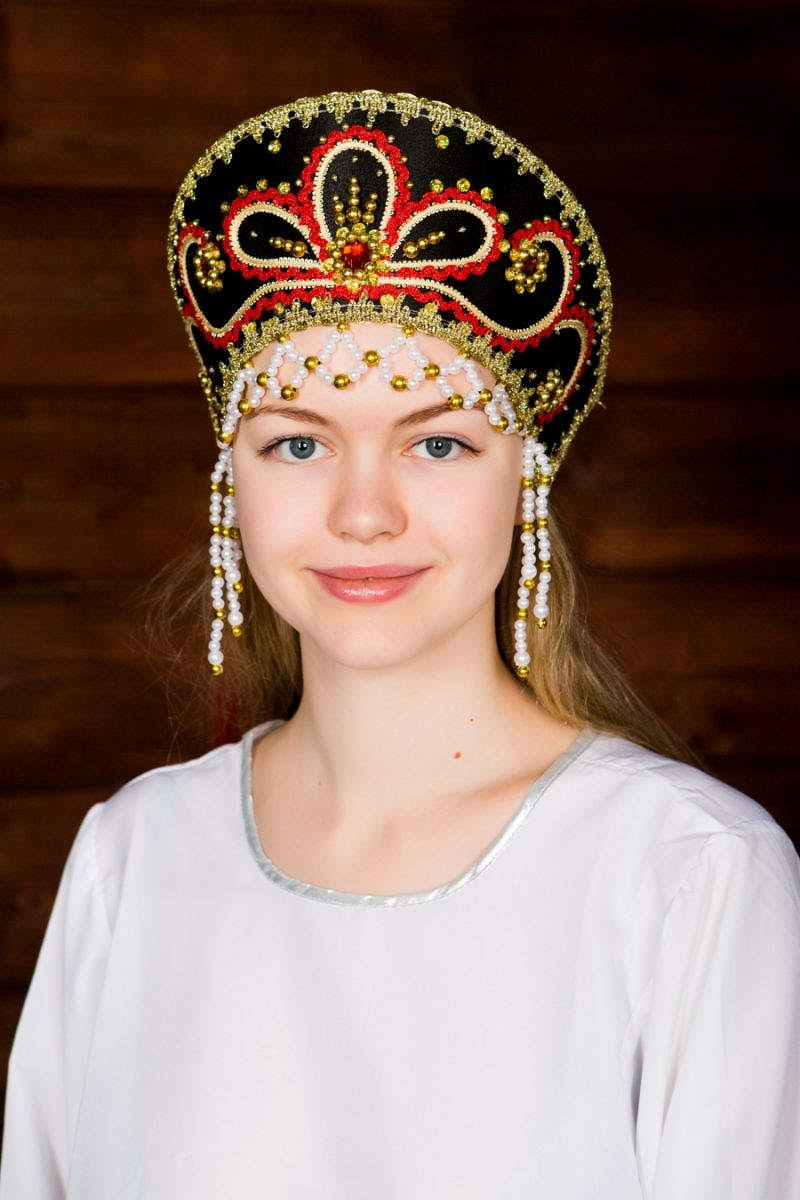 3070-38 Кокошник Виктория, с бусинами 11см, черный напрокат и купить в Казани по низкой оптовой цене, доставка по всей России