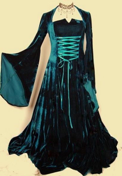 2001-41 Средневековое платье, темный-изумруд р. 42-46 напрокат и купить в Казани по низкой оптовой цене, доставка по всей России